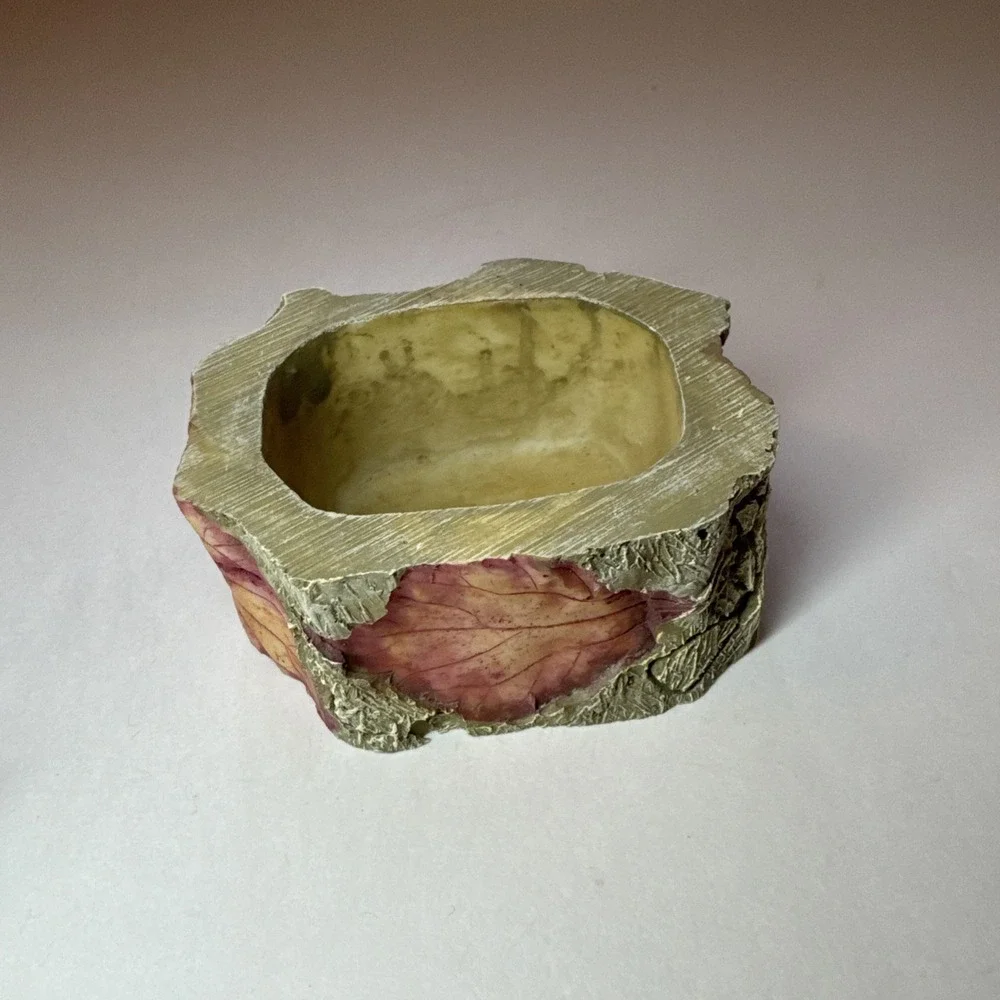 Trinket Box-Leaf Impression Texture,‎ Two-Tone Hexagon Form.
